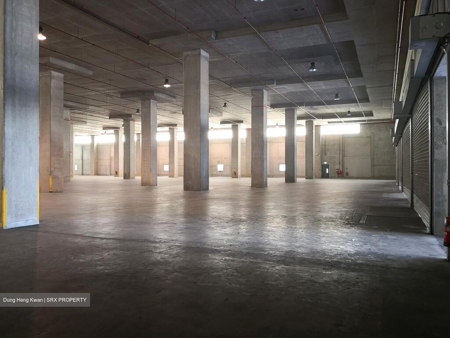 Tang Logistics Centre (D16), Warehouse #577724131